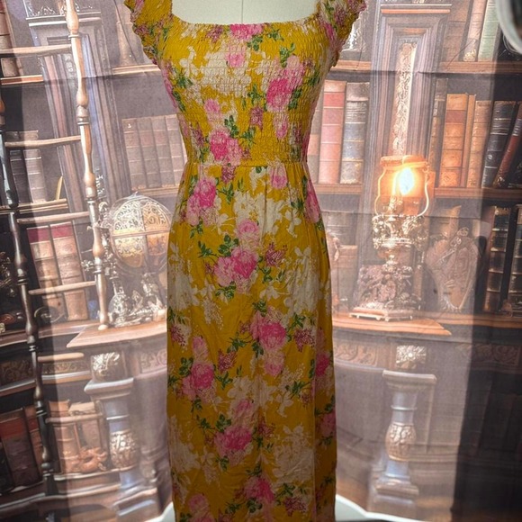 Dresses & Skirts - Yellow Lark & Grey Floral Maxi Dress